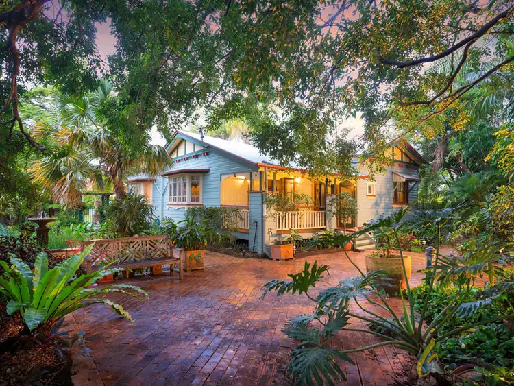 262 Oxley Rd, Graceville QLD 4075