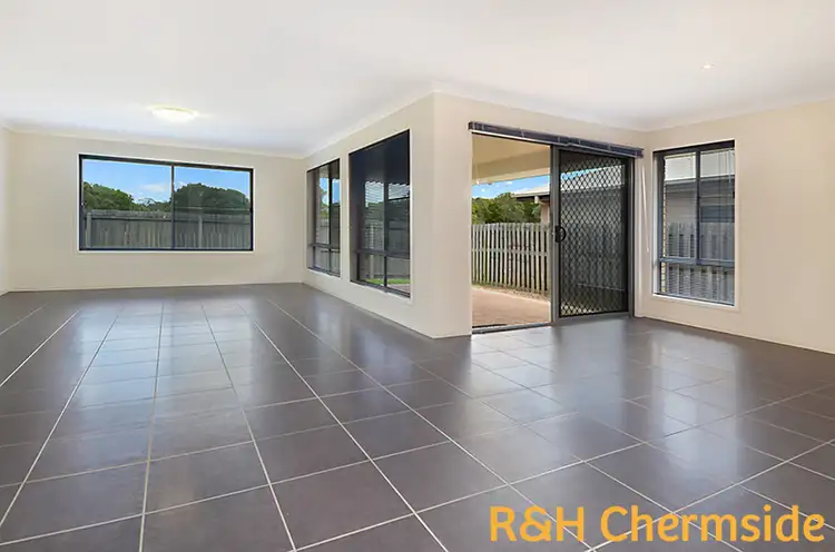 Second view of Homely house listing, 28 Petrie Cres, Aspley QLD 4034