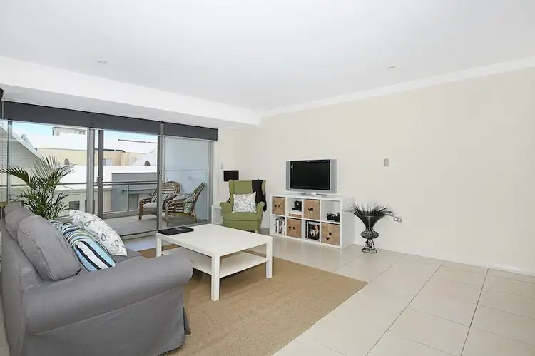 Seventh view of Homely unit listing, 18/1 Breakwater Parade, Mandurah WA 6210