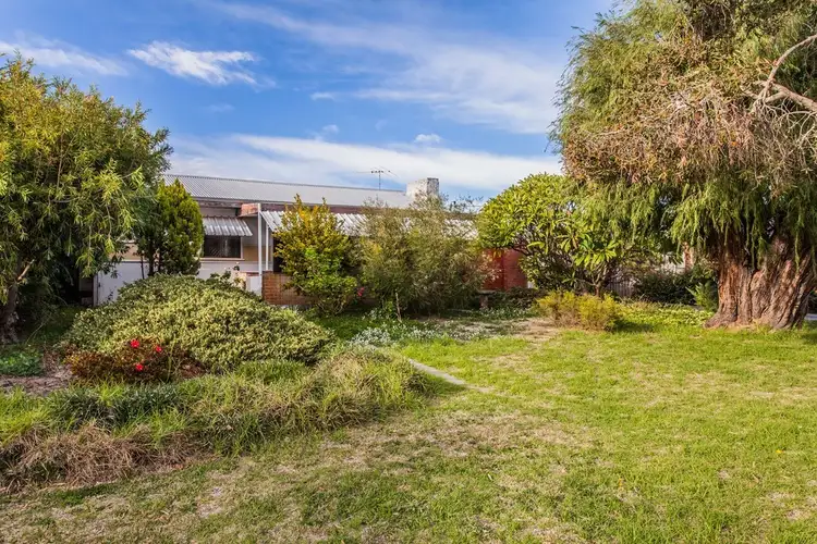 104 Jubilee Street, Beckenham WA 6107