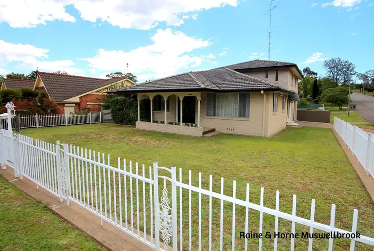 98 Brook Street, Muswellbrook NSW 2333