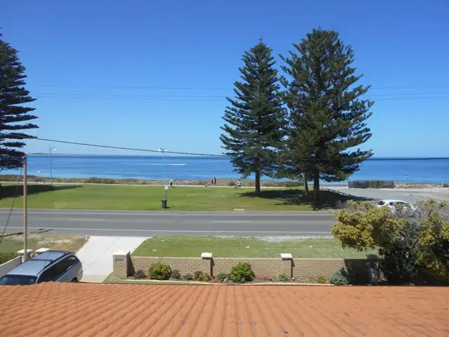 384 Safety Bay Road, Safety Bay WA 6169