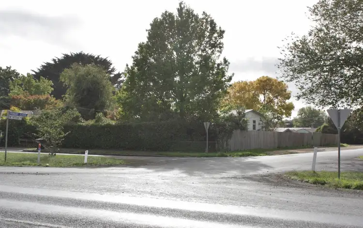66 Main Street, Romsey VIC 3434