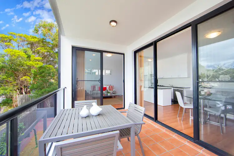 Fourth view of Homely unit listing, 18/1-5 The Crescent, Dee Why NSW 2099