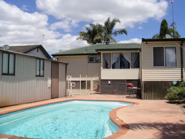 10 Byamee Street, Koonawarra NSW 2530