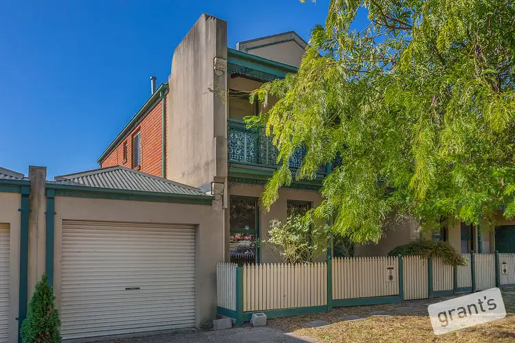 8 Penny Lane, Berwick VIC 3806