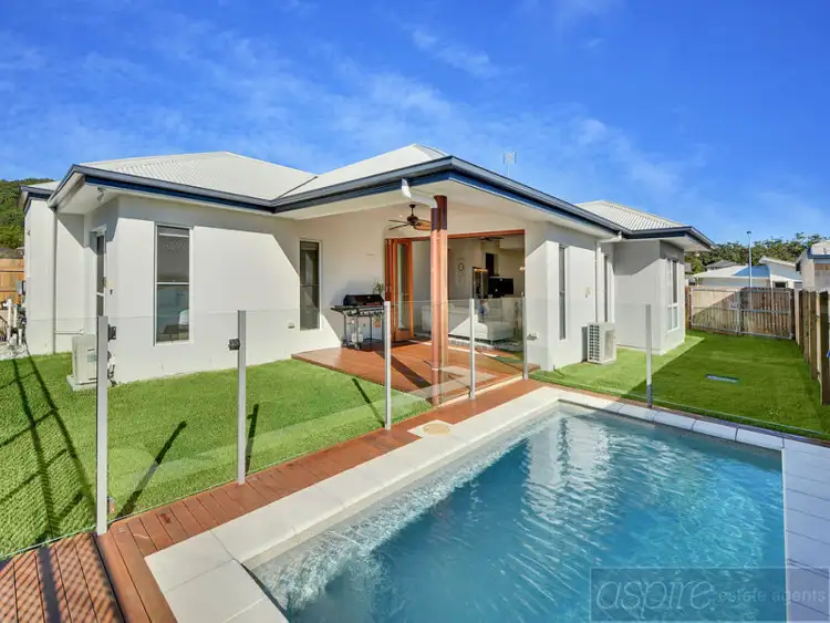 24 DAUNTLESS AVENUE, Bli Bli QLD 4560