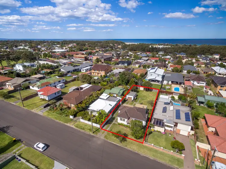 Second view of Homely house listing, 11 Spinks Rd, East Corrimal NSW 2518
