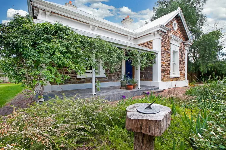 9 The Parkway, Leabrook SA 5068