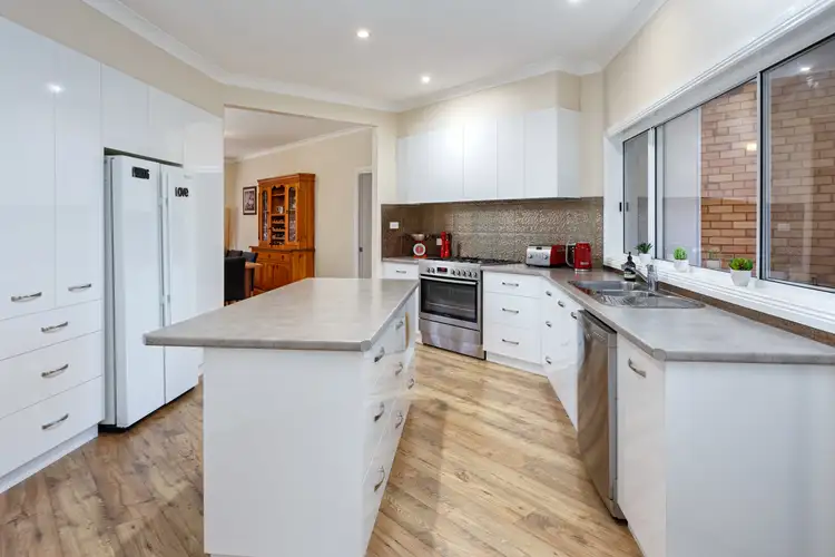 Sixth view of Homely house listing, 18 Dalkeith Avenue, Lake Albert NSW 2650