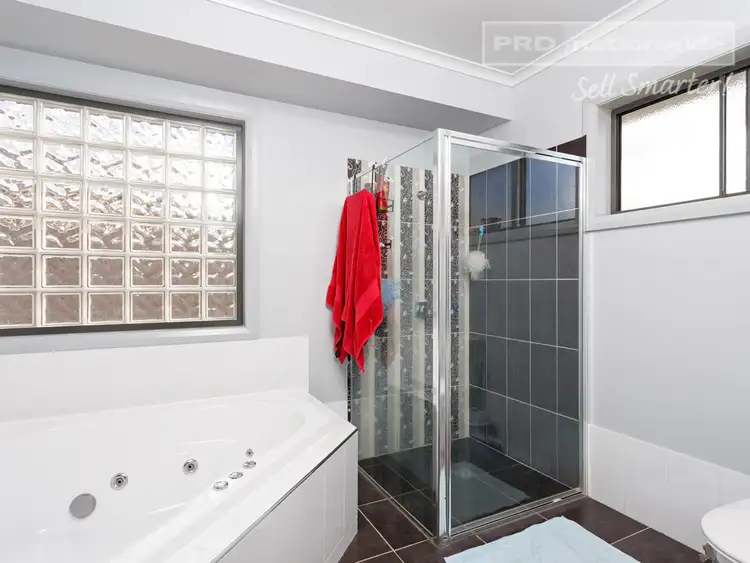 Fifth view of Homely house listing, 28 Deakin Avenue, Lloyd NSW 2650