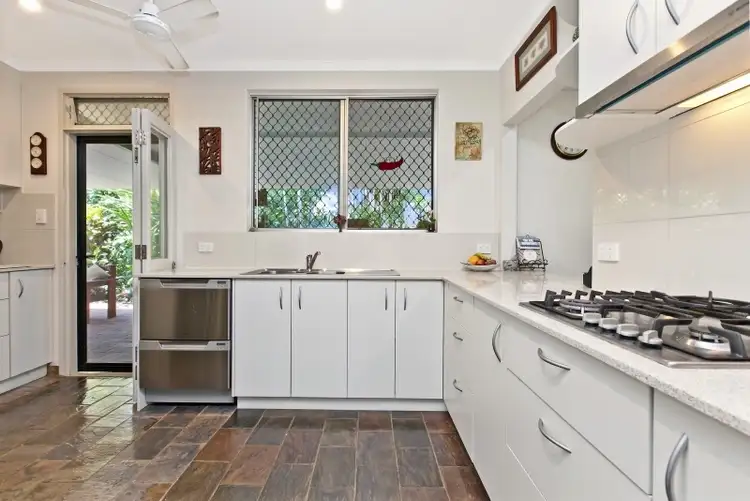 18 Spathe Court, Karama NT 812