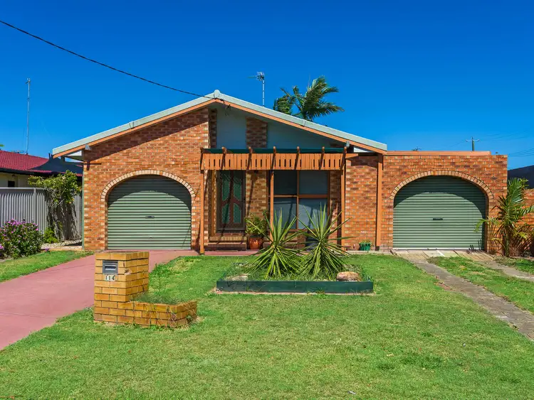 114 Paradise Parade, Paradise Point QLD 4216