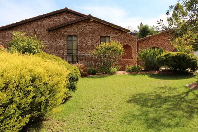 32 Holmes Crescent, Griffith NSW 2680