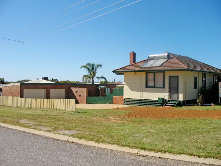 13 Compton Street, Rangeway WA 6530
