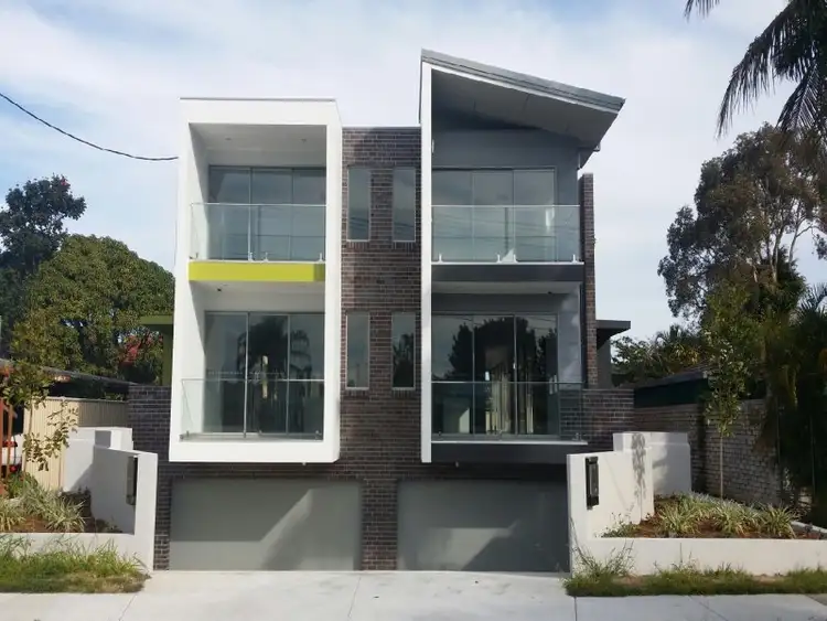 1/24 Drake Avenue, Paradise Point QLD 4216