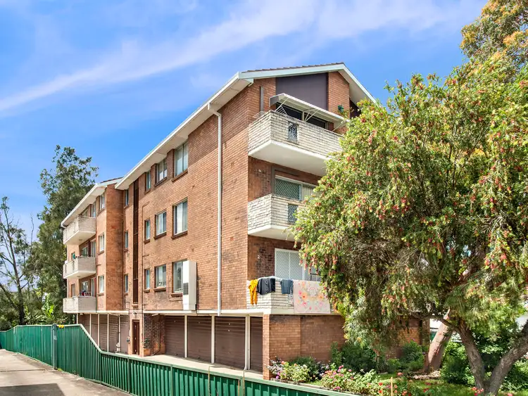 2/2 Kurrajong St, Cabramatta NSW 2166