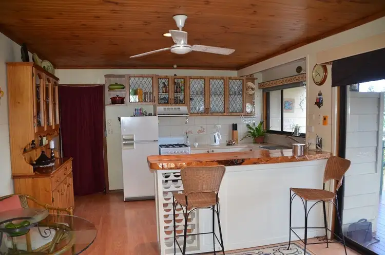 Sixth view of Homely house listing, 5 Reid Court, Tawonga South VIC 3698