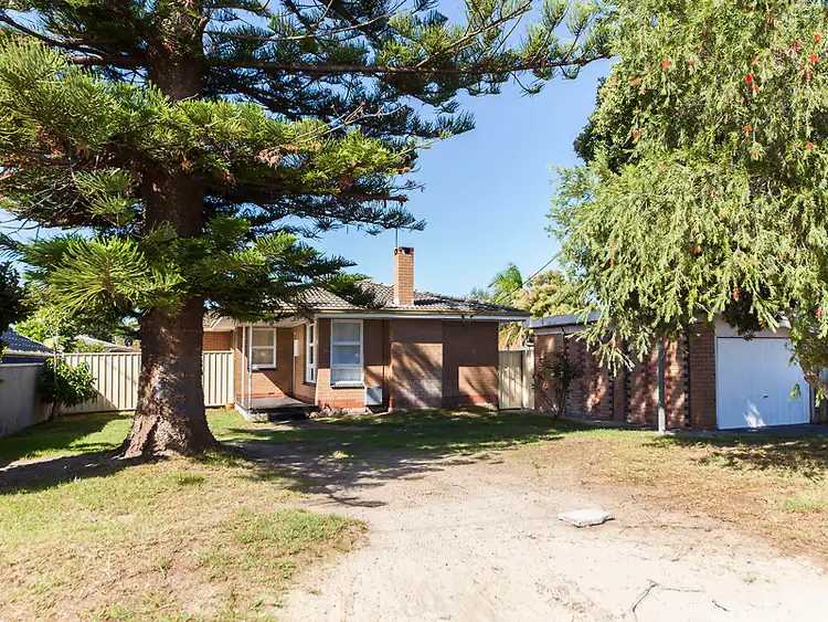 6 Lynx Place, Rockingham WA 6168