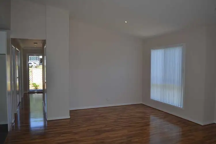 Sixth view of Homely villa listing, 8/3 Leumeah Street, Sanctuary Point NSW 2540