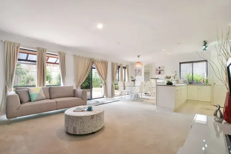 31 Augusta Drive, Seaford Rise SA 5169