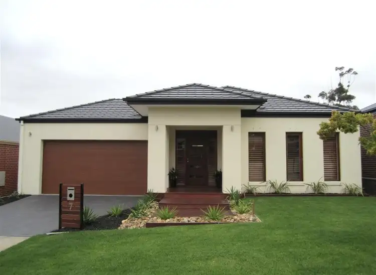 7 Golf Links Drive, Sunbury VIC 3429