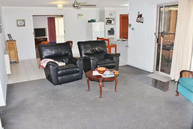 Fifth view of Homely house listing, 10 Leslie Mews, Yarrawonga VIC 3730