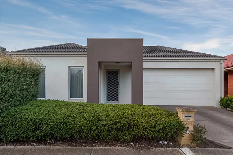 10 Healesville Loop, Craigieburn VIC 3064