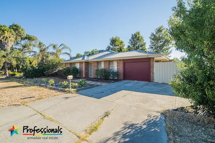 71 Tijuana Rd, Brookdale WA 6112