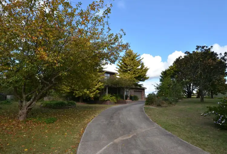 61 Murphys Creek Road, Blue Mountain Heights QLD 4350