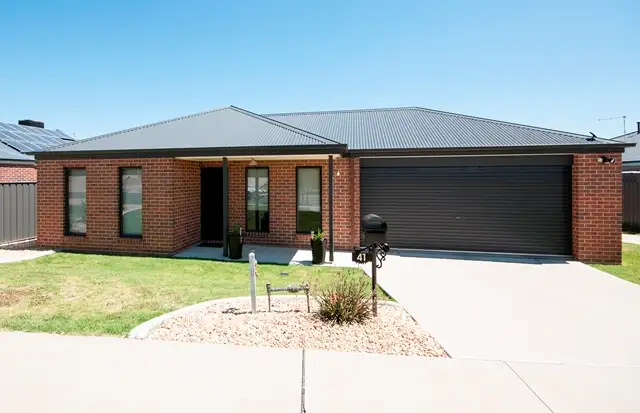 41 Silky Oak Avenue, Wodonga VIC 3690