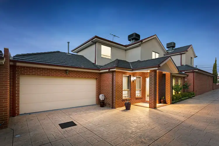 2/19 Grice Crescent, Essendon VIC 3040