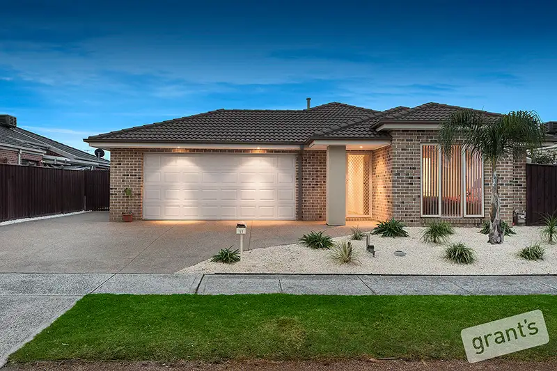 Main view of Homely house listing, 17 Vanessa Circuit, Pakenham VIC 3810
