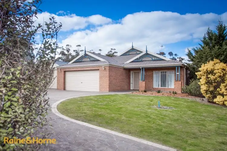 6 Ash Court, Sunbury VIC 3429