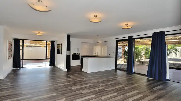 Sixth view of Homely house listing, 8 Fitzroy Close, Cooloongup WA 6168
