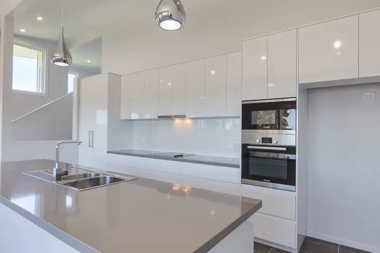 Fifth view of Homely unit listing, 2/21 Bavarde Avenue, Batemans Bay NSW 2536