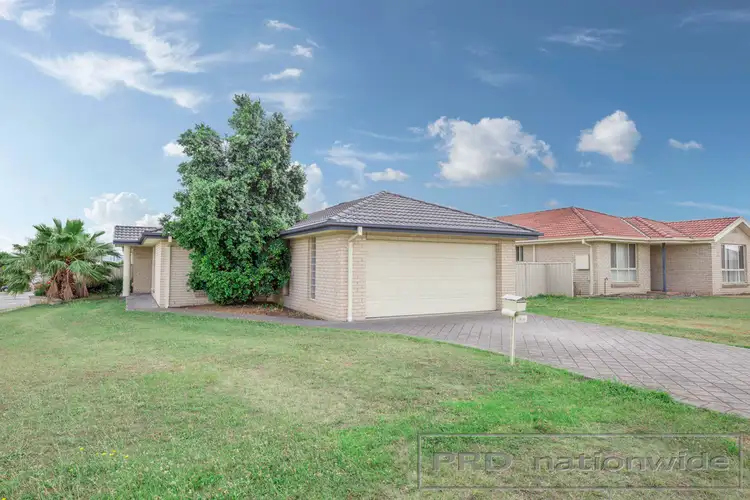 2 Diamond Circuit, Rutherford NSW 2320