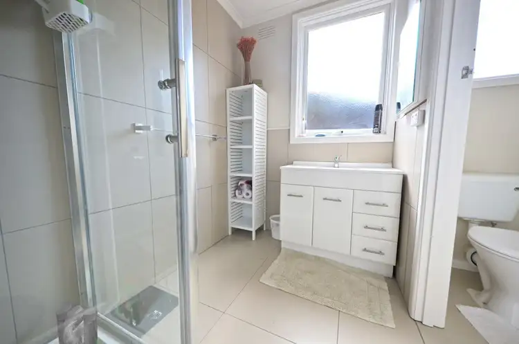 Fourth view of Homely house listing, 3 Pemberley Drive, Notting Hill VIC 3168