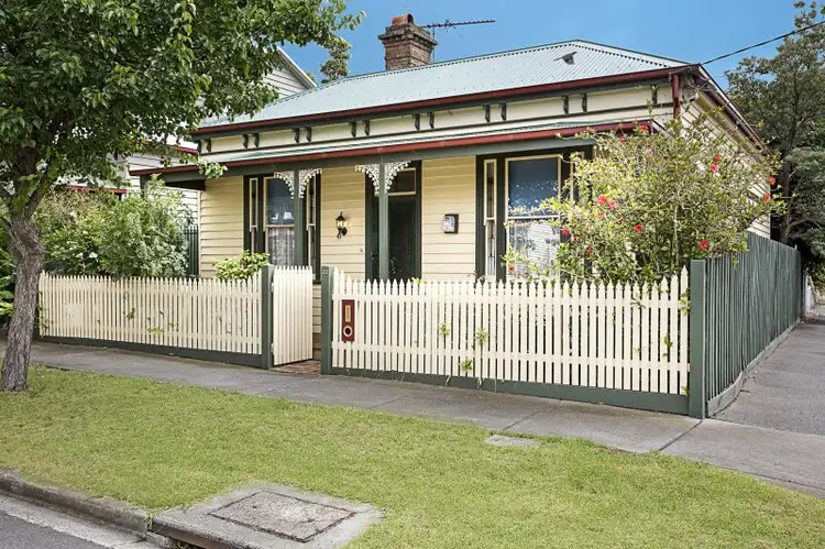 22 Walter Street, Seddon VIC 3011