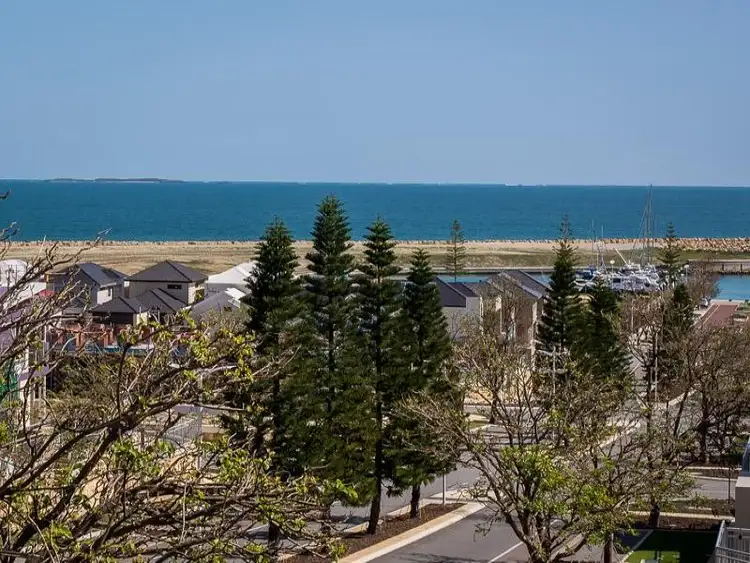 Second view of Homely house listing, 18 Pantheon Avenue, North Coogee WA 6163