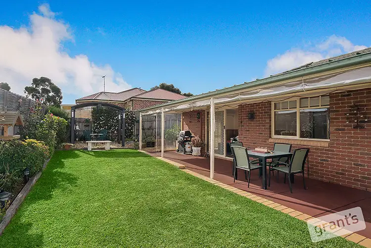 10 Allardice Parade, Berwick VIC 3806