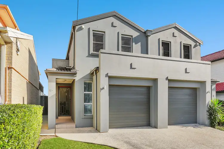 8A Mitchell Street, Chifley NSW 2036