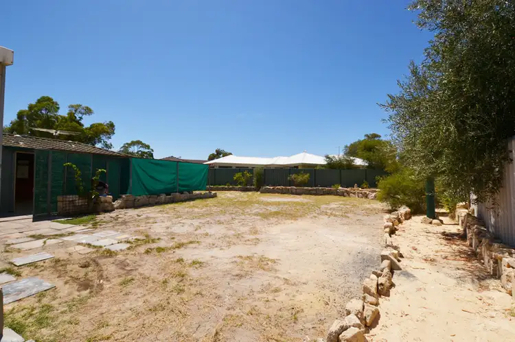 6 Ibis Court