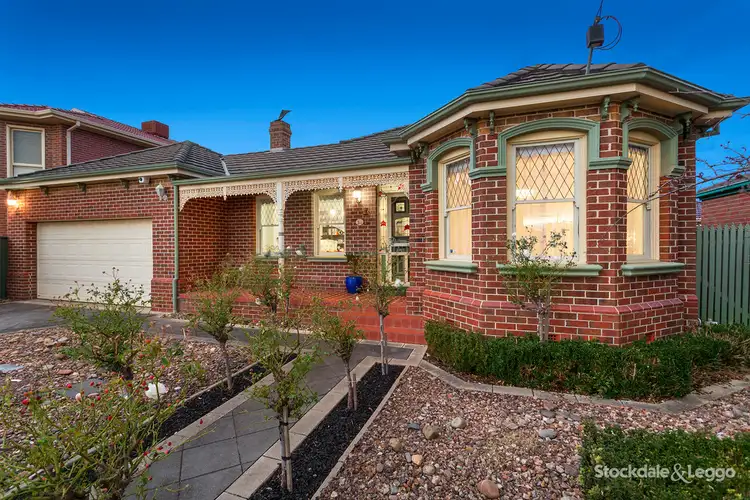 30 Plumpton Avenue, Oak Park VIC 3046