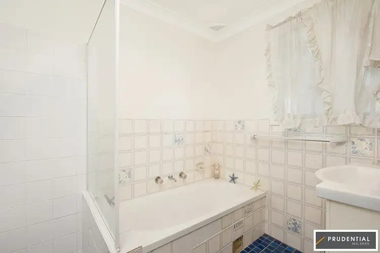 Fourth view of Homely house listing, 6 Willett Place, Ambarvale NSW 2560