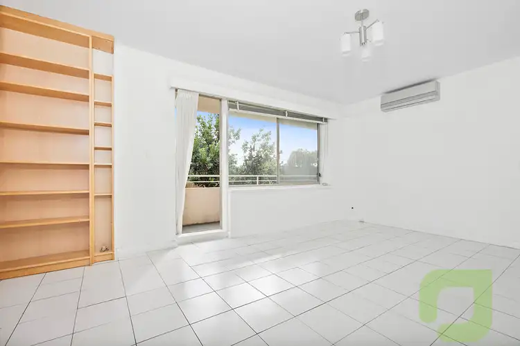 Third view of Homely apartment listing, 3/117 Manningham Street, Parkville VIC 3052