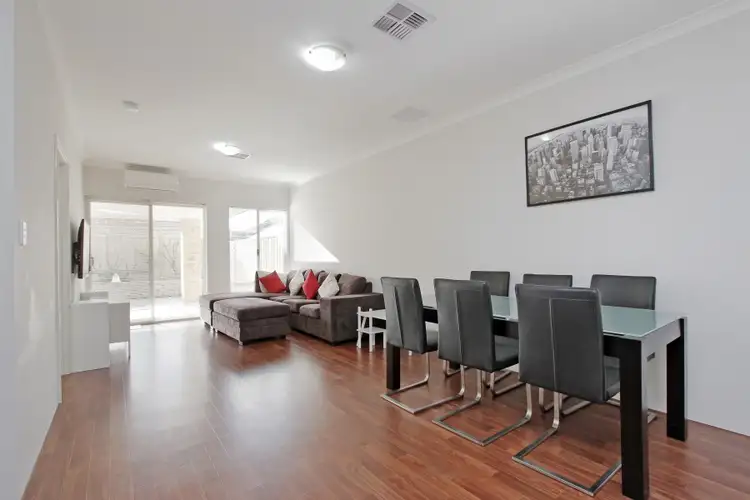 35B Fraser Road North, Canning Vale WA 6155