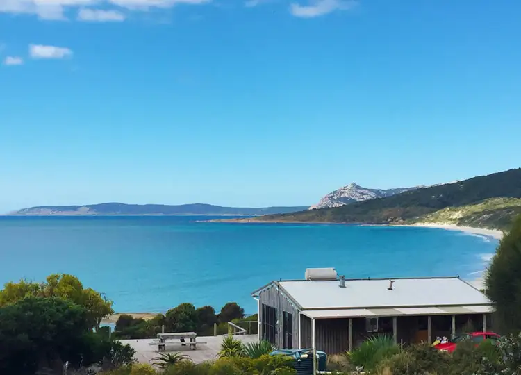 601 Boat Harbour Road, Boat Harbour, Flinders Island TAS 7255
