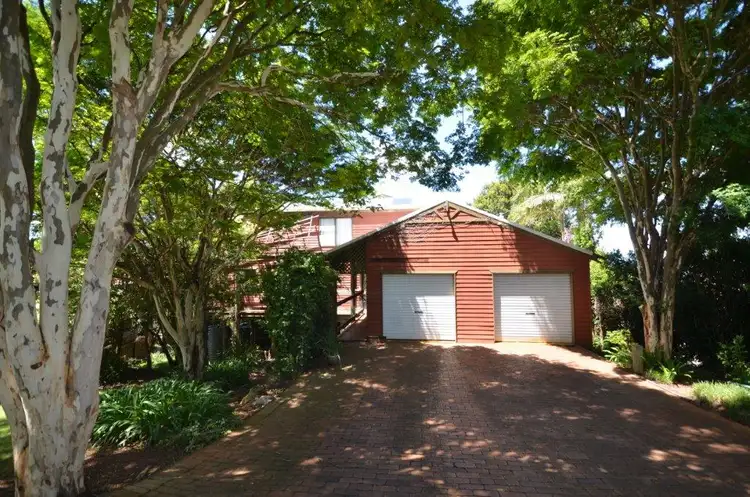 7 Scenic Crescent, Blue Mountain Heights QLD 4350
