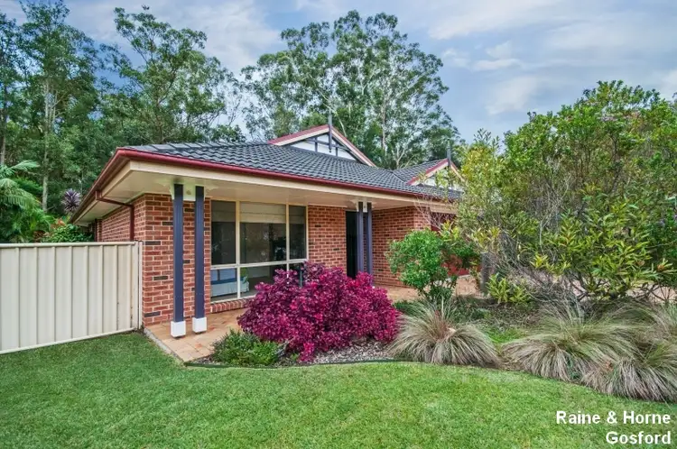 17 Quattroville Place, Green Point NSW 2251